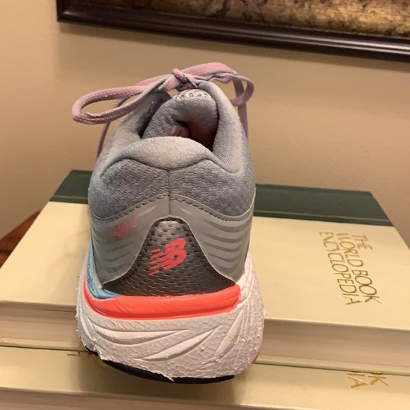 25. New Balance 940 Running Shoes in Grey - Picture 7 of 12